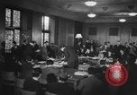 Standbild Konferenz London England Vereinigtes Königreich, 1945, aus Sekunde 14 historischem Filmmaterial Videoclip 65675053401