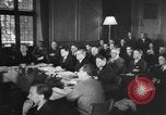 Standbild Konferenz London England Vereinigtes Königreich, 1945, aus Sekunde 28 historischem Filmmaterial Videoclip 65675053401