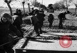Standbild Straßenbau Deutschland, 1939, aus Sekunde 15 historischem Filmmaterial Videoclip 65675053411