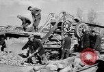 Standbild Straßenbau Deutschland, 1939, aus Sekunde 42 historischem Filmmaterial Videoclip 65675053411