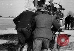 Standbild Straßenbau Deutschland, 1939, aus Sekunde 56 historischem Filmmaterial Videoclip 65675053411