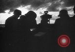 Standbild deutsche Soldaten im Englischen Kanal, 1941, aus Sekunde 13 historischem Filmmaterial Videoclip 65675053413