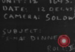 Standbild US-Armee Soldaten mit chinesischen Kinder China, 1943, aus Sekunde 5 historischem Filmmaterial Videoclip 65675053428