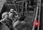 Image soldats des États-Unis l'île de Bougainville en Papouasie-Nouvelle-Guinée, 1944, de la seconde 6 séquences d'archives historiques vidéo 65675053429