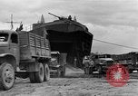 Image soldats des États-Unis l'île de Bougainville en Papouasie-Nouvelle-Guinée, 1944, de la seconde 57 séquences d'archives historiques vidéo 65675053429