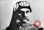 Image Funérailles de Ahmad II ibn Ali la Tunisie en Afrique du Nord, 1942, de la seconde 11 séquences d'archives historiques vidéo 65675053434