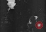 Image Funérailles de Ahmad II ibn Ali la Tunisie en Afrique du Nord, 1942, de la seconde 18 séquences d'archives historiques vidéo 65675053434