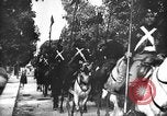 Image Funérailles de Ahmad II ibn Ali la Tunisie en Afrique du Nord, 1942, de la seconde 19 séquences d'archives historiques vidéo 65675053434