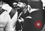 Image Funérailles de Ahmad II ibn Ali la Tunisie en Afrique du Nord, 1942, de la seconde 32 séquences d'archives historiques vidéo 65675053434