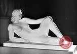 Immagine di Joseph Goebbels viste arte tedesco Monaco di Baviera, Germania, 1943, secondo 31 filmato di repertorio 65675053435