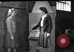 Immagine di Non fumogeno carbone forno United States USA, 1943, secondo 3 filmato di repertorio 65675053439