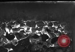 Immagine di Non fumogeno carbone forno United States USA, 1943, secondo 17 filmato di repertorio 65675053439