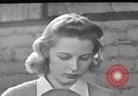 Immagine di Non fumogeno carbone forno United States USA, 1943, secondo 53 filmato di repertorio 65675053439