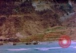 Standbild Felsenküste Okinawa Pacific Theater Kerama Retto, 1945, aus Sekunde 9 historischem Filmmaterial Videoclip 65675053456