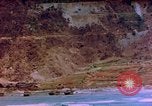Standbild Felsenküste Okinawa Pacific Theater Kerama Retto, 1945, aus Sekunde 10 historischem Filmmaterial Videoclip 65675053456