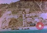 Standbild Felsenküste Okinawa Pacific Theater Kerama Retto, 1945, aus Sekunde 12 historischem Filmmaterial Videoclip 65675053456