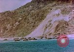 Standbild Felsenküste Okinawa Pacific Theater Kerama Retto, 1945, aus Sekunde 26 historischem Filmmaterial Videoclip 65675053456