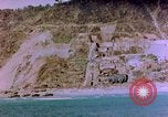 Standbild Felsenküste Okinawa Pacific Theater Kerama Retto, 1945, aus Sekunde 32 historischem Filmmaterial Videoclip 65675053456