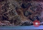 Standbild Felsenküste Okinawa Pacific Theater Kerama Retto, 1945, aus Sekunde 53 historischem Filmmaterial Videoclip 65675053456