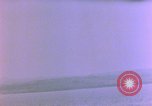 Standbild Rocket barrage Okinawa Pacific Theater Kerama Retto, 1945, aus Sekunde 22 historischem Filmmaterial Videoclip 65675053457