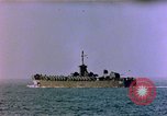 Standbild Rocket barrage Okinawa Pacific Theater Kerama Retto, 1945, aus Sekunde 29 historischem Filmmaterial Videoclip 65675053457