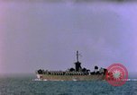 Standbild Rocket barrage Okinawa Pacific Theater Kerama Retto, 1945, aus Sekunde 31 historischem Filmmaterial Videoclip 65675053457