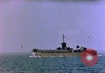 Standbild Rocket barrage Okinawa Pacific Theater Kerama Retto, 1945, aus Sekunde 35 historischem Filmmaterial Videoclip 65675053457