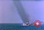 Standbild Rocket barrage Okinawa Pacific Theater Kerama Retto, 1945, aus Sekunde 61 historischem Filmmaterial Videoclip 65675053457