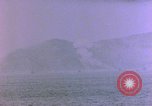 Standbild Rocket Launcher Okinawa Pacific Theater Kerama Retto, 1945, aus Sekunde 33 historischem Filmmaterial Videoclip 65675053458