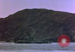 Standbild Rocket Launcher Okinawa Pacific Theater Kerama Retto, 1945, aus Sekunde 56 historischem Filmmaterial Videoclip 65675053458