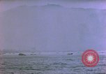 Standbild Rocket Launcher Okinawa Pacific Theater Kerama Retto, 1945, aus Sekunde 25 historischem Filmmaterial Videoclip 65675053459