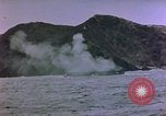 Standbild rocket Barrage Okinawa Pacific Theater Kerama Retto, 1945, aus Sekunde 8 historischem Filmmaterial Videoclip 65675053461