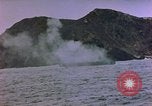 Standbild rocket Barrage Okinawa Pacific Theater Kerama Retto, 1945, aus Sekunde 11 historischem Filmmaterial Videoclip 65675053461