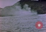 Standbild rocket Barrage Okinawa Pacific Theater Kerama Retto, 1945, aus Sekunde 13 historischem Filmmaterial Videoclip 65675053461