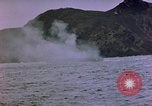 Standbild rocket Barrage Okinawa Pacific Theater Kerama Retto, 1945, aus Sekunde 14 historischem Filmmaterial Videoclip 65675053461
