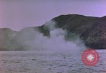 Standbild rocket Barrage Okinawa Pacific Theater Kerama Retto, 1945, aus Sekunde 17 historischem Filmmaterial Videoclip 65675053461