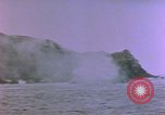 Standbild rocket Barrage Okinawa Pacific Theater Kerama Retto, 1945, aus Sekunde 20 historischem Filmmaterial Videoclip 65675053461