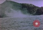 Standbild rocket Barrage Okinawa Pacific Theater Kerama Retto, 1945, aus Sekunde 23 historischem Filmmaterial Videoclip 65675053461