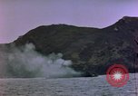 Standbild rocket Barrage Okinawa Pacific Theater Kerama Retto, 1945, aus Sekunde 37 historischem Filmmaterial Videoclip 65675053461