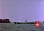 Standbild rocket Barrage Okinawa Pacific Theater Kerama Retto, 1945, aus Sekunde 58 historischem Filmmaterial Videoclip 65675053461