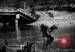 Image les troupes des États-Unis Okinawa îles Ryukyu, 1945, de la seconde 29 séquences d'archives historiques vidéo 65675053474