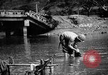 Image les troupes des États-Unis Okinawa îles Ryukyu, 1945, de la seconde 32 séquences d'archives historiques vidéo 65675053474