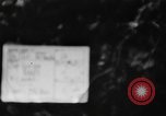 Image bateau de suicide japonais Okinawa îles Ryukyu, 1945, de la seconde 6 séquences d'archives historiques vidéo 65675053478