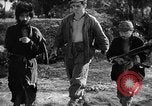Image soldats japonais Okinawa îles Ryukyu, 1945, de la seconde 29 séquences d'archives historiques vidéo 65675053479