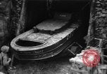 Standbild japanischen Selbstmord Boot Okinawa Ryukyu Inseln, 1945, aus Sekunde 30 historischem Filmmaterial Videoclip 65675053480