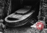Standbild japanischen Selbstmord Boot Okinawa Ryukyu Inseln, 1945, aus Sekunde 34 historischem Filmmaterial Videoclip 65675053480