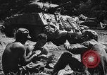 Standbild USA Tanks Okinawa Ryukyu Inseln, 1945, aus Sekunde 25 historischem Filmmaterial Videoclip 65675053482