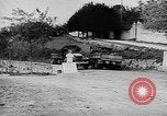 Immagine di Artiglieria tedesca fire scioperi nei pressi di truppe americane Volturno River Valley Italia, 1944, secondo 6 filmato di repertorio 65675053484