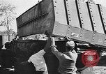 Standbild Pontons Birma, 1944, aus Sekunde 25 historischem Filmmaterial Videoclip 65675053489