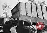 Standbild Pontons Birma, 1944, aus Sekunde 28 historischem Filmmaterial Videoclip 65675053489